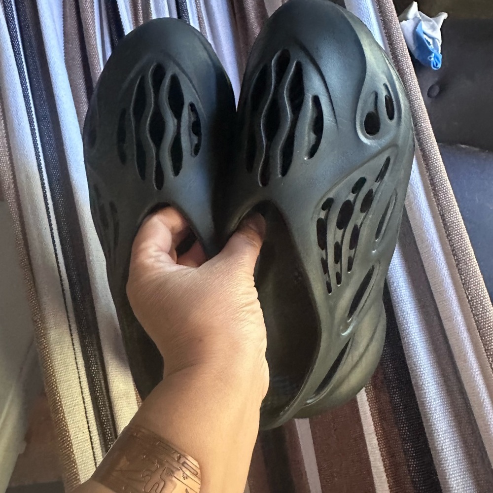 Yeezy Black Foam Runners